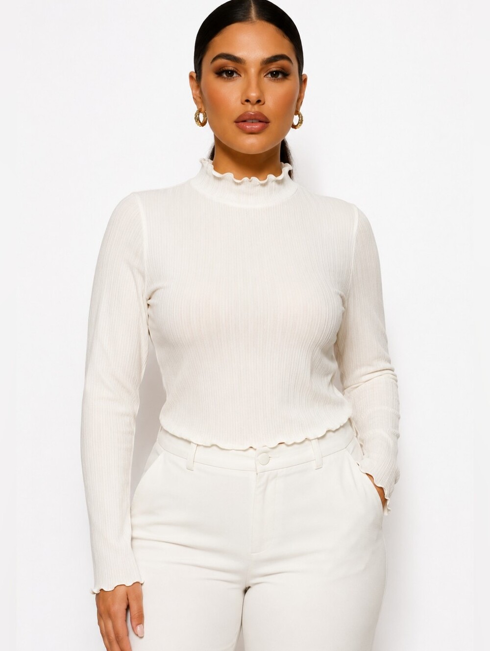 Ambiance Women's Ribbed Mock Neck Long Sleeve Crop Top. Size L.